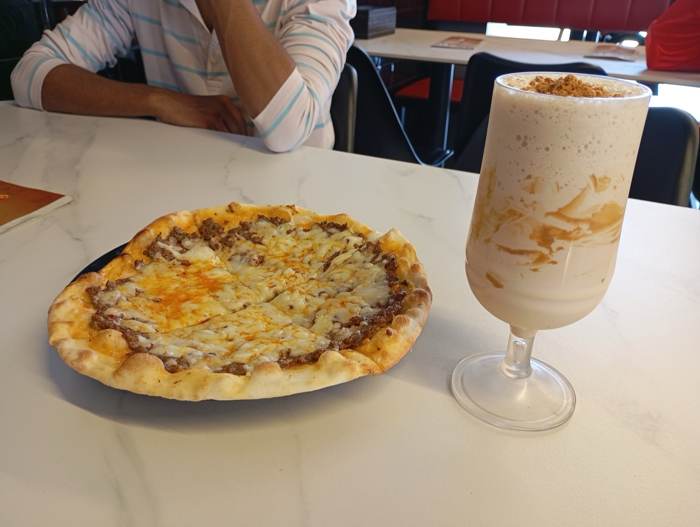 Cheese flatbread