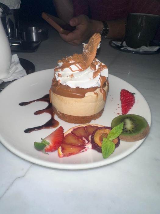 Cheesecake with fruit