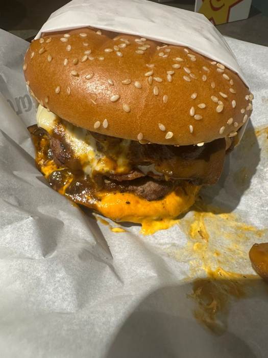 Double cheeseburger